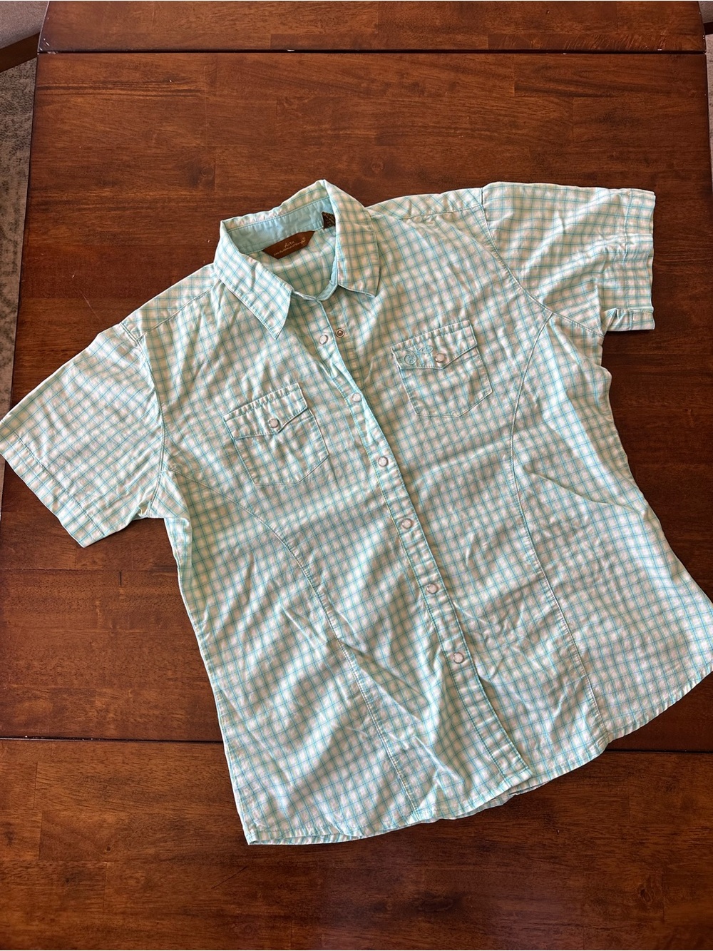 Aura from Wrangler Short Sleeve Pearl Snap